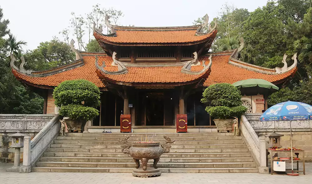 Tục thờ Tổ Mẫu Âu Cơ ở Khu Di tích lịch sử Đền Hùng